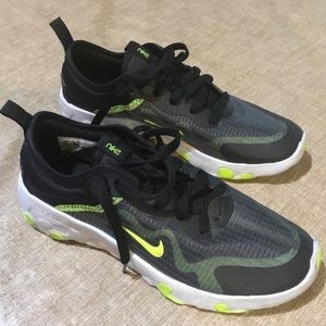 Nike Renew Lucent Shoes Neon